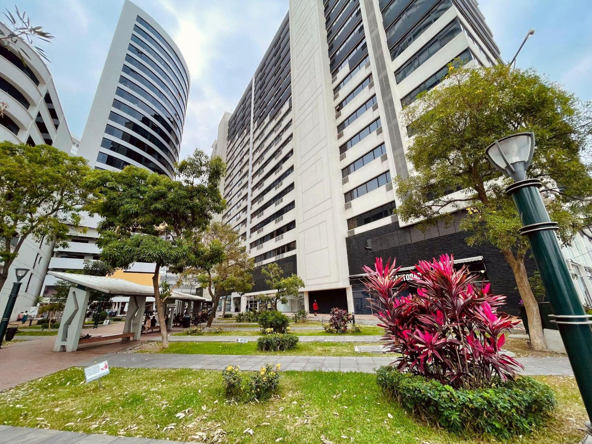 Suite Frente Al Rio En Puerto Santa Ana Riverfront Гуаякиль Экстерьер фото